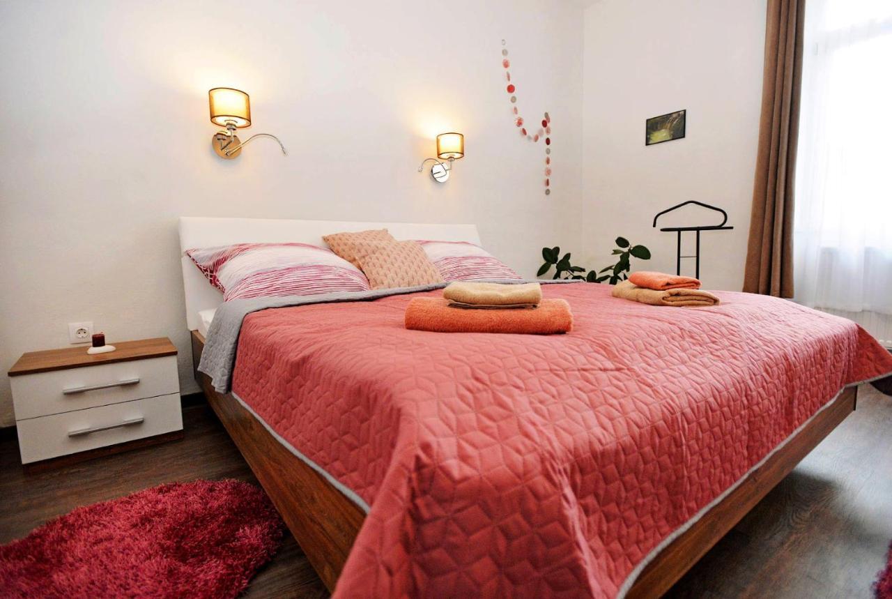 Nobilis Apartman เอ็กเกอร์ ภายนอก รูปภาพ