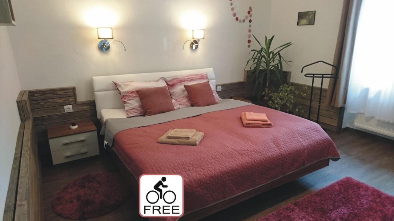 Nobilis Apartman เอ็กเกอร์ ภายนอก รูปภาพ